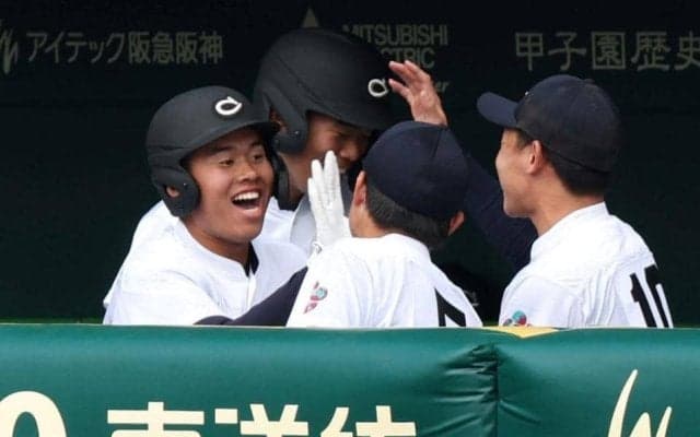 今大会第１号の中京大中京・松田「打った瞬間は確信はなかった」　自身公式戦初アーチでダイヤモンド１周「とても最高の景色でした」