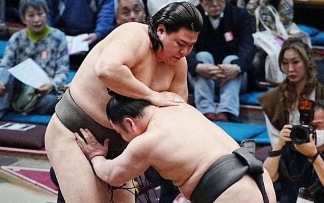 幕下・可貴、救急搬送された２日前の出来事語る「人生初の救急車だった」腰を強打し左脚にしびれ