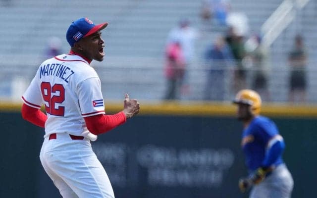  【巨人】マルティネス来日は開幕直前の見通し　中東情勢直撃「最悪、2日前とか」阿部監督明かす