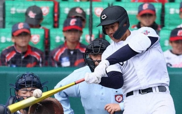 「トトロ」に乗せて　中京大中京・松田が今大会第1号　センバツ