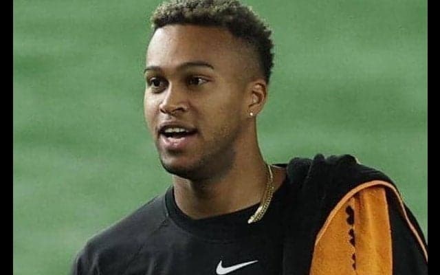 巨人　マルティネス合流は開幕２日前か　阿部監督「戦争の影響で飛行機がすごい混雑」