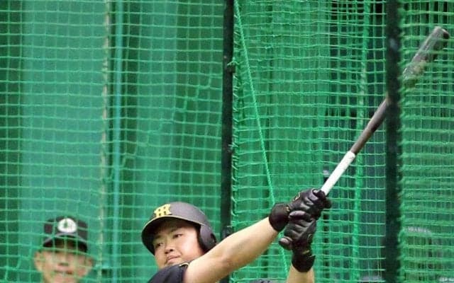 阪神・中川　ＯＰ戦“三冠王”射程圏　開幕左翼奪う残り３戦「いつも通りシンプルに」