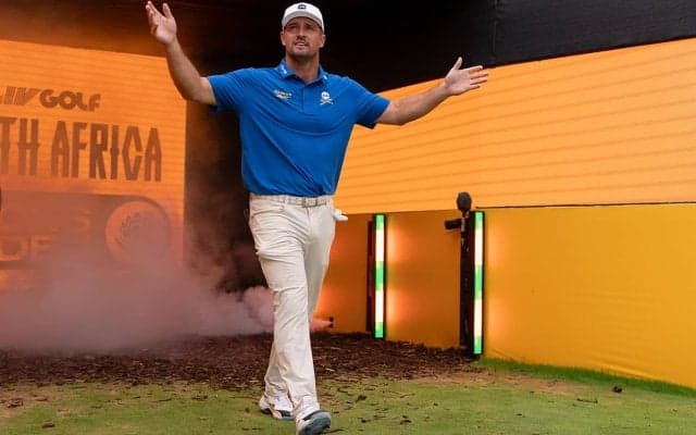 デシャンボー、ハウエルIIIが8アンダー首位発進 浅地洋佑は29位