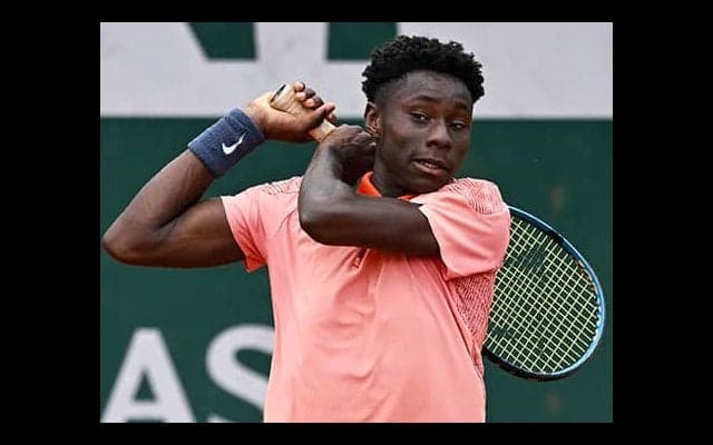  17歳が快挙 マイアミ最年少白星 