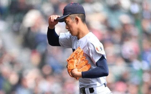 横浜の注目右腕・織田翔希が涙　スタンドにあいさつ後に瞳を潤ませる