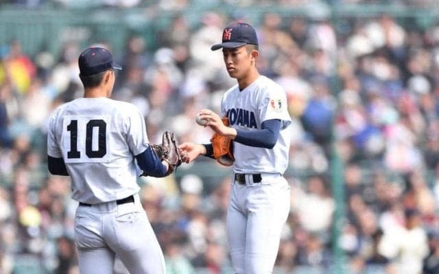 横浜まさかの初戦敗退　連覇の夢散る　甲子園で初戦零敗は初　エース・織田は１５０キロ計測の力投も援護なし　神村学園との注目対決に屈する