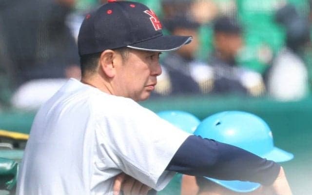横浜の村田監督「選手に申し訳ない」　春連覇ならず…織田が痛恨2失点「球がうわずっていた」
