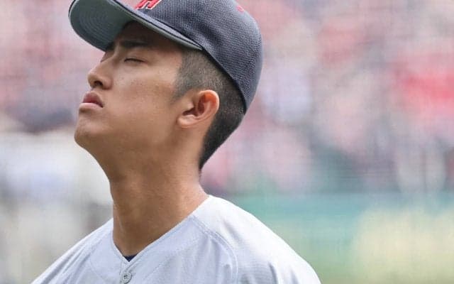 連覇狙う横浜が7年ぶり初戦敗退、エース織田が2失点も、春夏合わせて初の初戦完封負け【26年センバツ】






