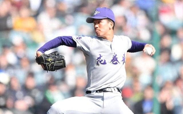 花巻東もＤＨ制使わず　エース左腕の萬谷は「５番・投手」で出場、二回の第１打席で痛烈な中前打