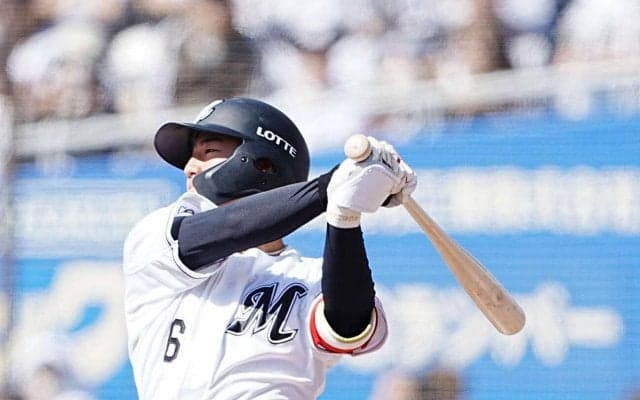 【ロッテ】西川史礁がオープン戦１号、新設された右翼ホームランウイングに放り込む