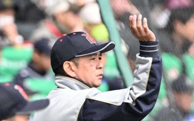 【センバツ】横浜・村田浩明監督「選手たちに申し訳ない気持ち」初戦敗退に責任痛感