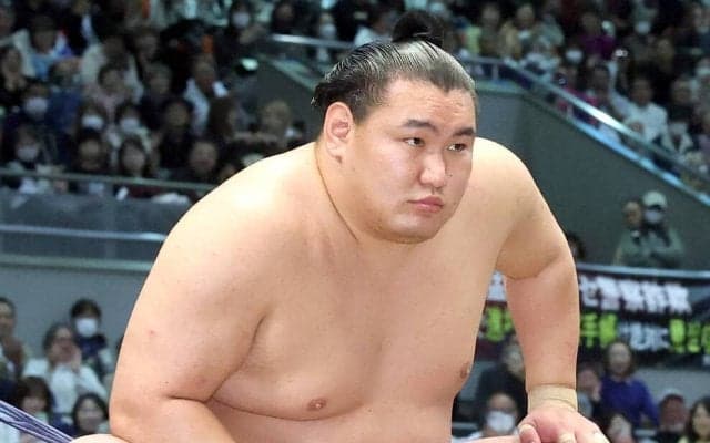豊昇龍が３敗に踏みとどまる　優勝を争う琴勝峰を３敗に引きずり降ろす　横綱初Ｖあきらめない