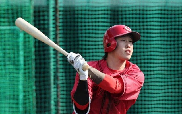 【広島】小園海斗、10日ぶり実戦で４打席「時差ボケもまだ残っているので、ちょっと眠たい」