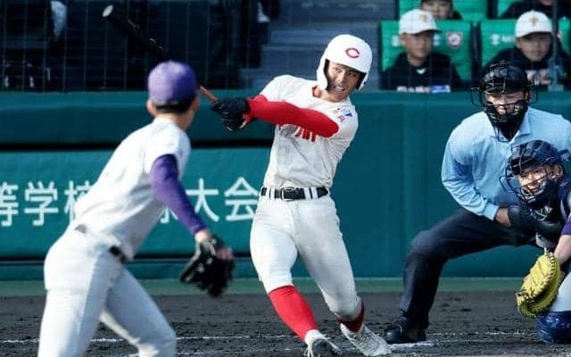 智弁学園の角谷主将が3打点　「1番として塁に」攻守でチームを鼓舞