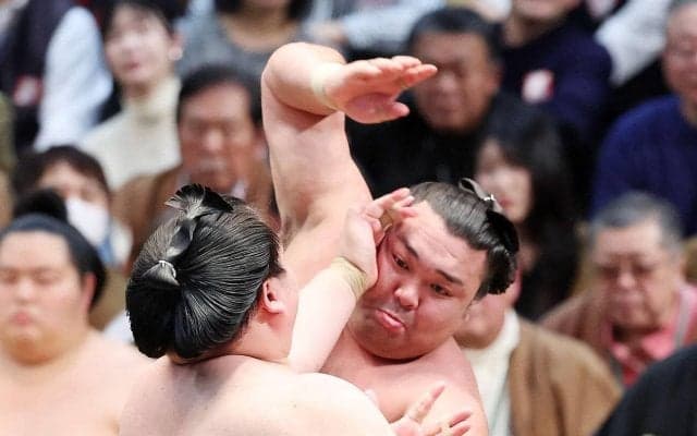 霧島の優勝は確実？　１場所15日制定着後、13日目を終えて２差逆転の例はない