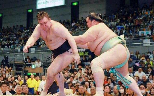 安青錦　かど番危機しのいで６勝７敗　「あと２番、次につながる相撲を」　