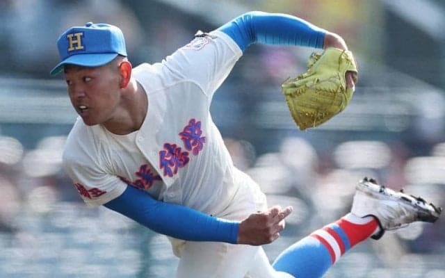 花咲徳栄が16年ぶり春勝利　東洋大姫路降す　センバツ