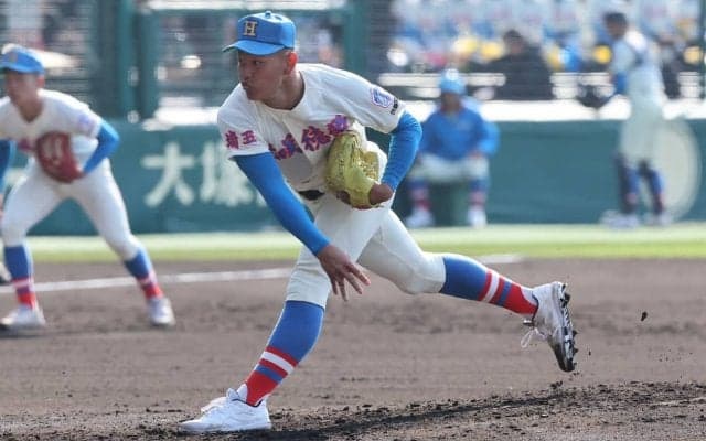 花咲徳栄が機動力で逆転勝利！8回満塁から内野ゴロで2点勝ち越し、23年前のリベンジ【26年センバツ】






