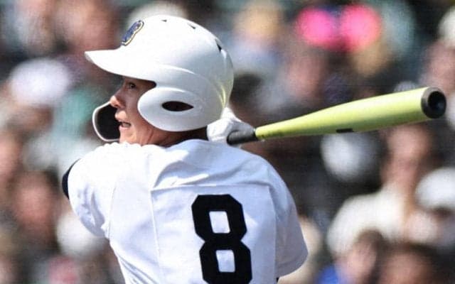 日本文理が15年ぶり春勝利　21世紀枠の高知農降す　センバツ