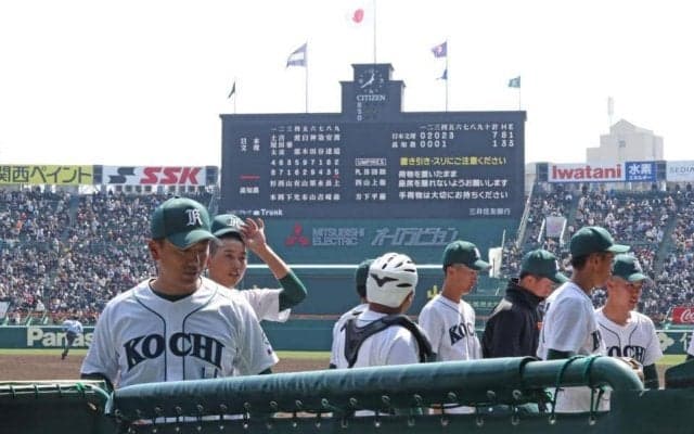 高知農・下坂監督「未来につながる試合になった」廃部乗り越え１８人でつかんだ聖地「野球人口が増えていくきっかけに」