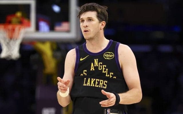 レイカーズのオースティン・リーブスがシーズン通算3ポイント成功数で球団史上単独5位に