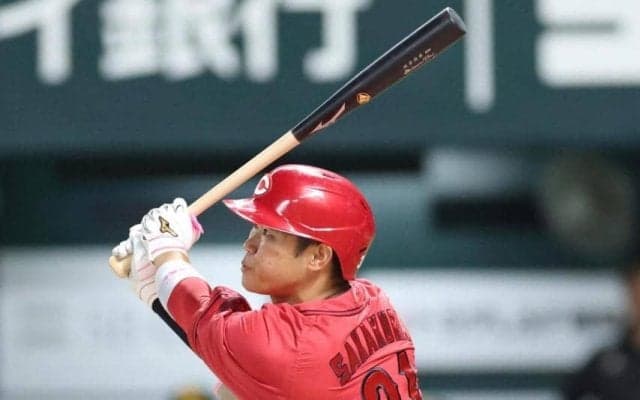 広島・坂倉がＯＰ戦２号３ラン　１３戦ぶりの一発を右中間へ運ぶ