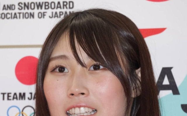 スノボ村瀬心椛、スケートボードの技を披露　「二刀流だ」「ロス五輪にはスケボ代表で」の声も