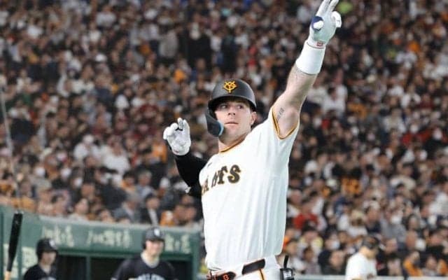 「キャベッジ1番は恐怖」他球団ファンも悲鳴を上げた阿部巨人の“超攻撃型オーダー”　オープン戦で爆速186キロの先頭打者弾!　昨年はチームトップの本塁打をマーク