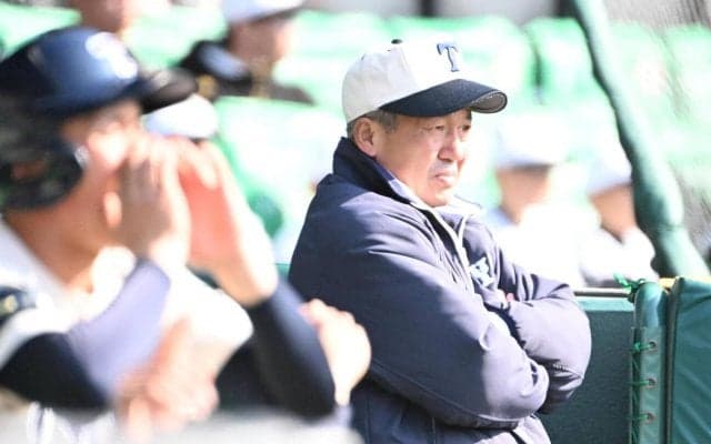 【センバツ】「すごいサイン」百戦錬磨の東洋大姫路・岡田監督もうなった花咲徳栄の奇襲
