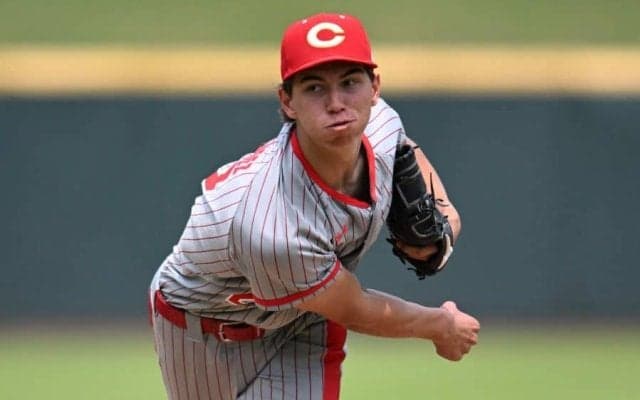 衝撃の164キロ、しかも19歳　米国に現れた“新怪物”右腕…打者も仰天「何てこった」