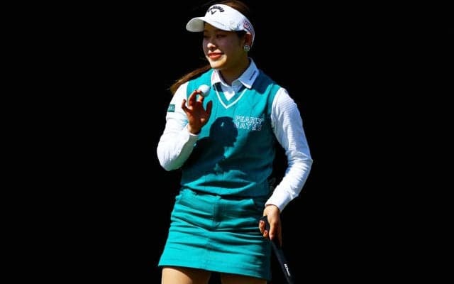 鮮やかな緑のウェアでV争い 吉田鈴が今週の“勝負カラー”を前倒ししたワケ