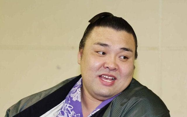 霧島「大関止まりは自分だけと悩んだ」14場所ぶり復活Ｖに涙　家族の大きな後押しが原動力に