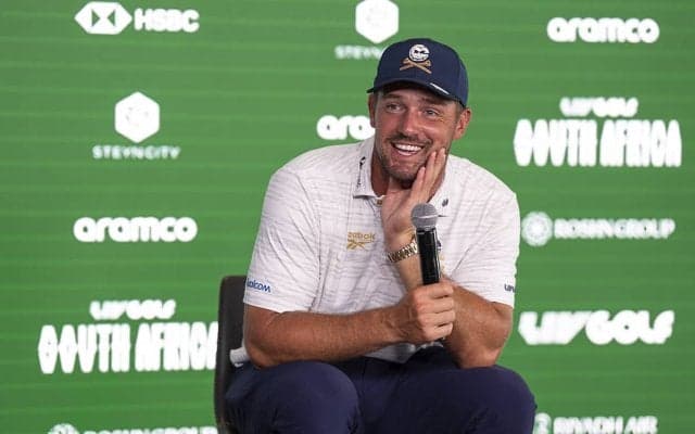 浅地洋佑「67」も10打差24位に後退 デシャンボーが2週連続優勝に王手