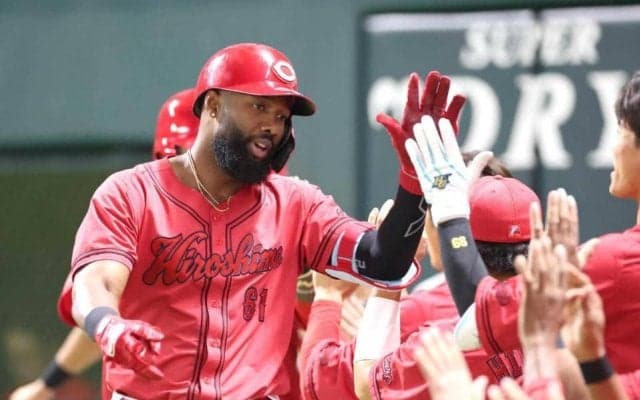 広島　ファビアン＆坂倉＆秋山が一発共演　ファビアンＯＰ戦打率・１６７も上向き「打った瞬間いったと思った」