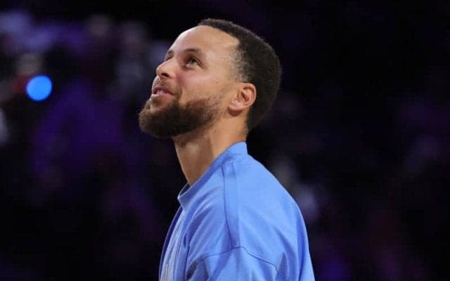 “ランナー膝”で離脱中のカリー、復帰に向けて最終段階…週末に実戦形式の練習に参加