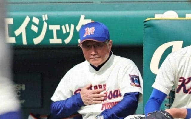 【センバツ】神戸国際大付が好判断で追加点を阻止！右翼手が犠飛性の打球で本塁ではなく一塁へ送球→直後に同点に追いつく