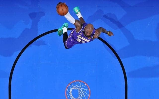 レブロン・ジェームズ、歴代最多出場記録を更新…通算1612試合で単独首位に