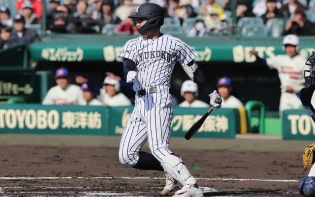 九州国際大付 犠飛で三塁走者生還も一塁走者が飛び出し併殺に、追加点認められず【センバツ】