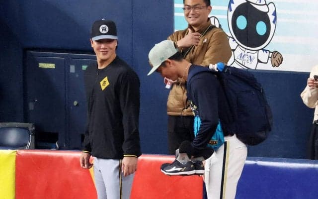 【阪神】一触即発？伏見寅威が死球当てたオリックス曽谷龍平に殴りかかっ……