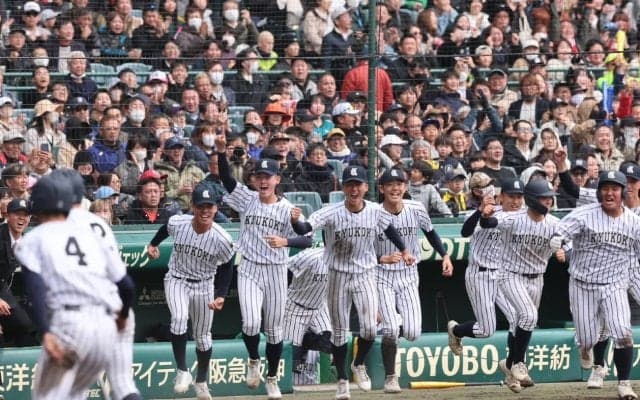 九州国際大付が延長11回逆転サヨナラ、2年生吉田が「自分が決めてやる」の一振りで崖っぷちからの劇的勝利【26年センバツ】






