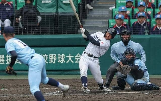 大垣日大、タイブレークから代打高橋遼が二塁打　近江は打線ふるわず