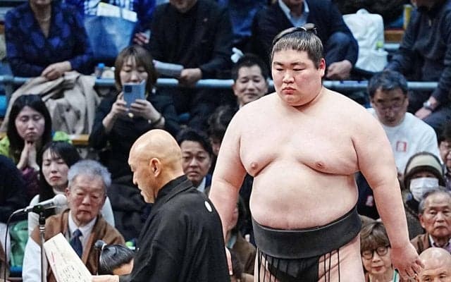 阿龍、序ノ口優勝決定ともえ戦制す　同じ中村部屋の翔盛下す「初日に負けてやばいと…」