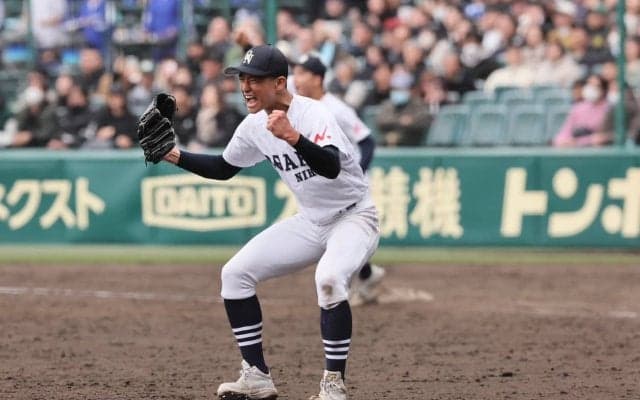 【センバツ第4日】連続の延長タイブレーク！九州国際大付、大垣日大が勝利！山梨学院は菰田負傷も4年連続初戦突破