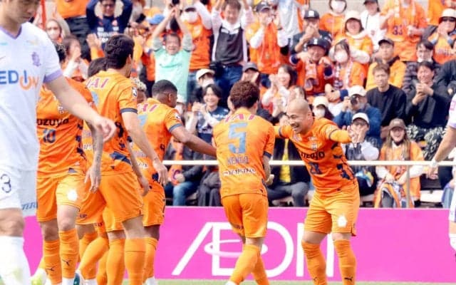 【Ｊ１清水】広島を下して３連勝…チーム最年長のＤＦ吉田豊が５年ぶりゴールで先制…３０代後半になり影響受けた人物は…