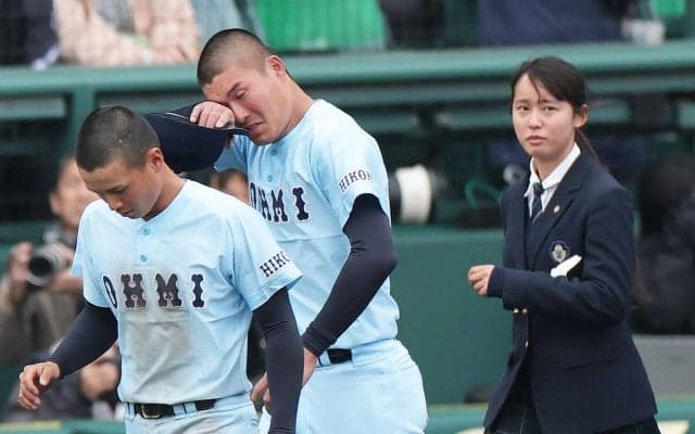 【センバツ】プロ注目右腕の近江・上田健介１球に泣く「悔しい」10回２点打浴び涙　聖地30勝お預け