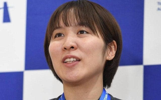 元ＮＭＢ４８と「健康ランチ」報告　テーラードジャケット姿の卓球女子にＳＮＳ「大人の美宇ちゃんです！！」