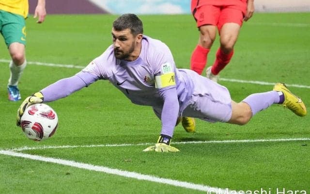 ｢伝説のPK戦｣名将がイラク代表を率いて切符を狙う！新方式｢大陸間プレーオフ｣【残り6枠を巡る最終決戦！W杯プレーオフ｢全貌｣と日本代表の｢運命｣】(2)