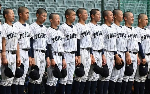 髪形自由だった東北が強制でなく再び丸刈りにした理由　センバツ