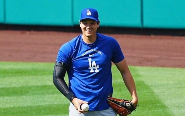 大谷翔平＆トラウトに「泣きそうだよ」　再会→熱いハグは「昔からの絆伝わる」