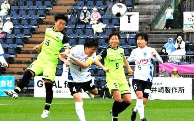 ヴィアマテラス宮崎、ホーム開幕飾る　女子サッカー、ニッパツに快勝